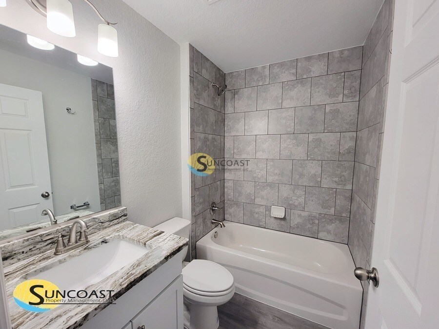 Building Photo - 329 Marion Oaks Blvd