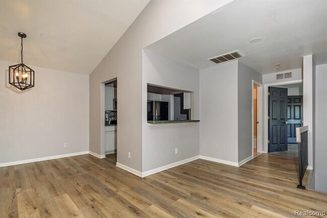 Building Photo - 46257 Cavalier Dr