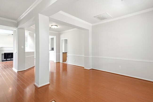 Building Photo - 3126 Waters View Dr