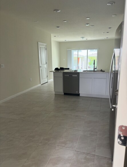 Building Photo - 2742 Fetching Trl