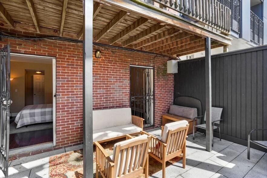 Building Photo - 685 Massachusetts Ave