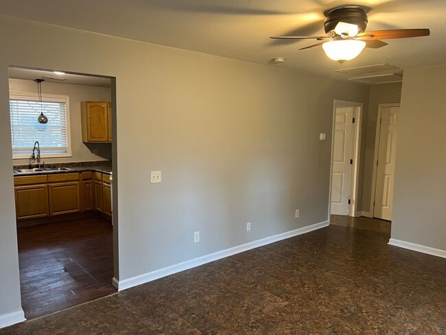 Primary Photo - 1 bedroom/ downtown