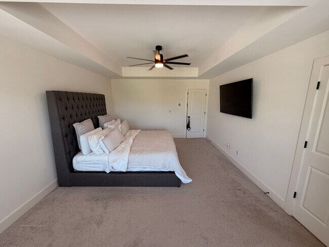 Building Photo - 2221 Flying Spur Dr