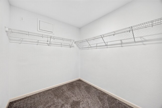 Building Photo - 20722 Fair Castle Dr