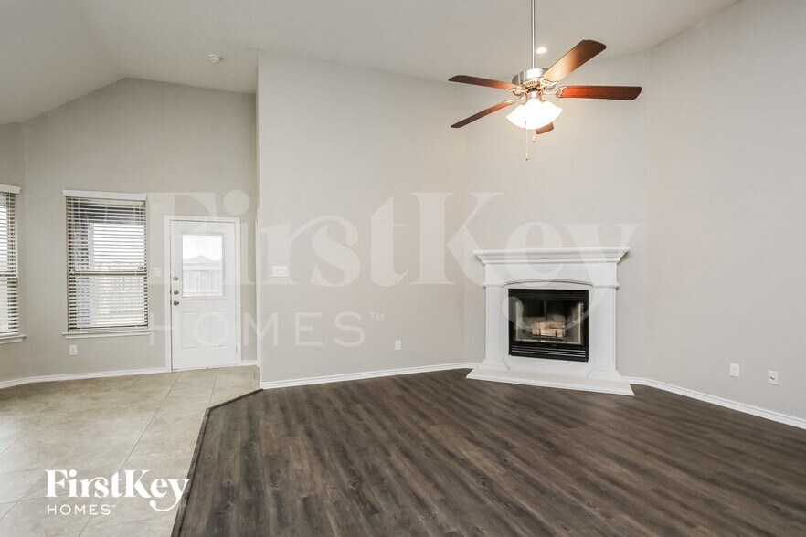 Building Photo - 11448 Starlight Ranch