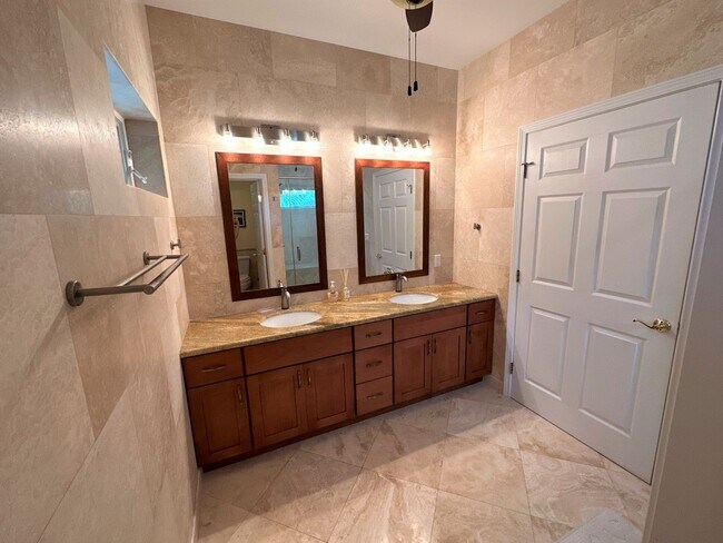 Building Photo - Gorgeous Furnished Beachside Home in Kailua