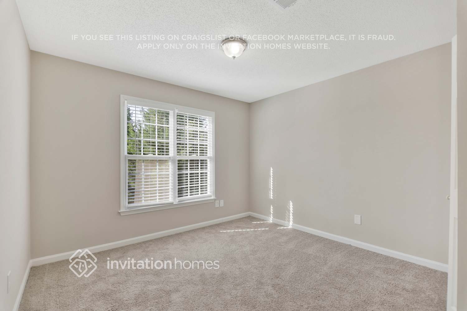 Building Photo - 1301 Oak Arbour Ave