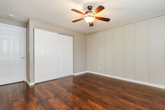 Building Photo - 531 Ashwood Dr