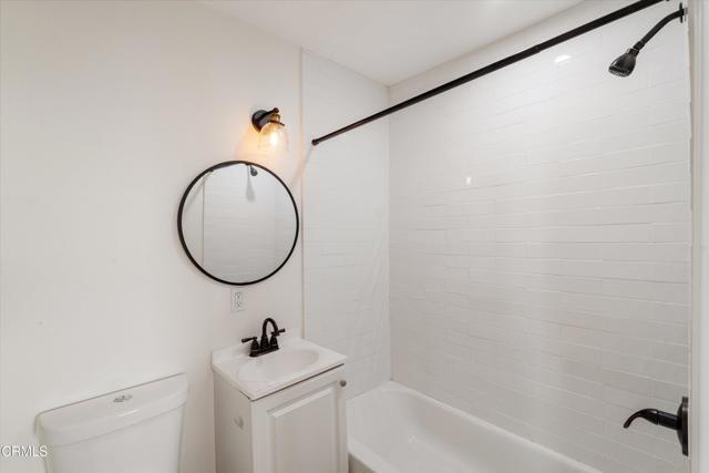 Building Photo - 824 Laveta Terrace