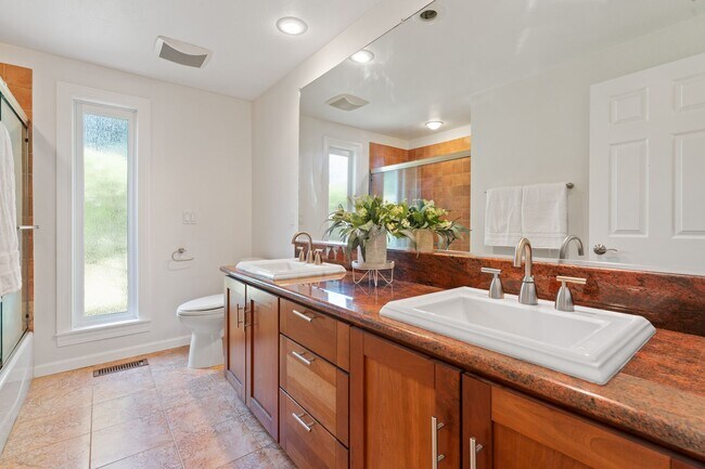 Building Photo - Stylish 3BR Beaverton Ranch w/ RV Parking & Hot Tub