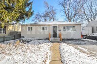 Building Photo - 955 Lorraine Ave