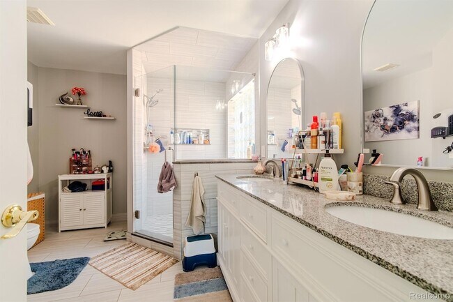 Building Photo - 56194 Birkdale Dr