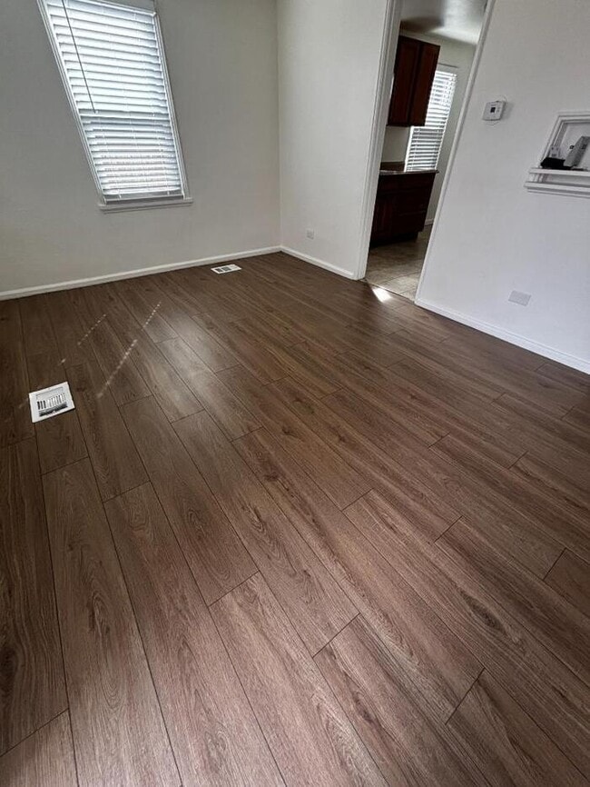 Building Photo - Charming 2 bed 1 bath Zuni Park