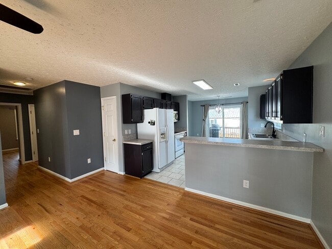 Building Photo - 42 Lodge Rd