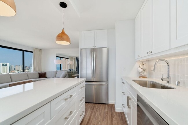 Building Photo - Available TBD - Discovery Bay 2 Bed, 2 Bat...
