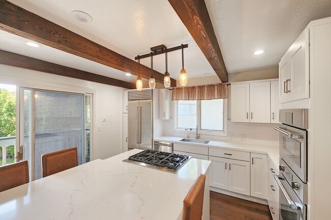 Building Photo - 209 San Miguel Rd
