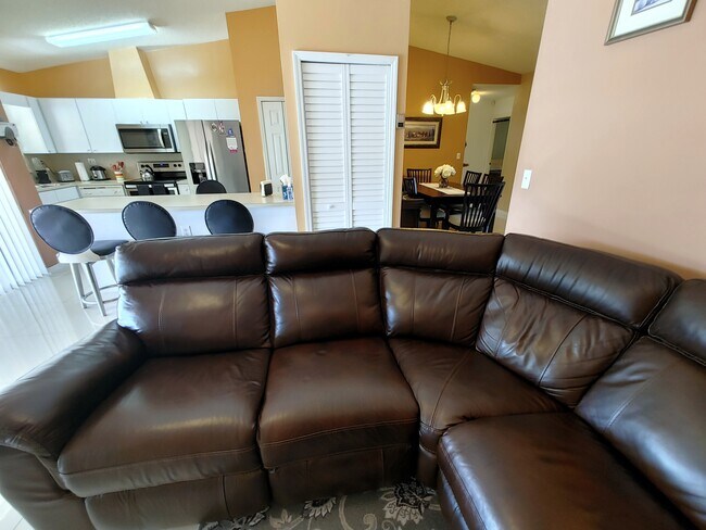 Building Photo - 894 NW 134th Pl