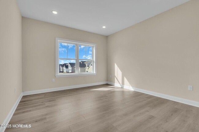 Building Photo - 53 Freesia Dr