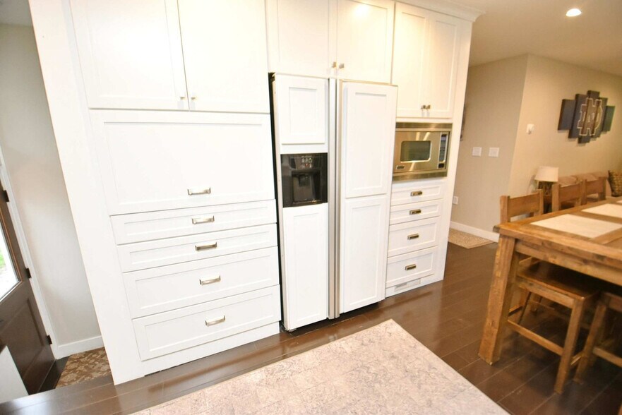 Building Photo - 1012 N Lawrence St