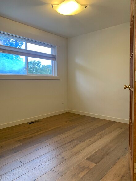 Building Photo - 3412 177th Pl SW