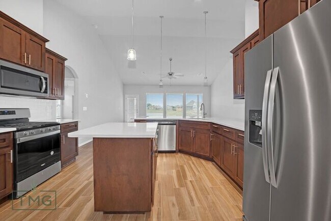 Building Photo - Owasso Dream Home! New Construction! Encla...