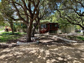 Building Photo - 508 Walnut Way