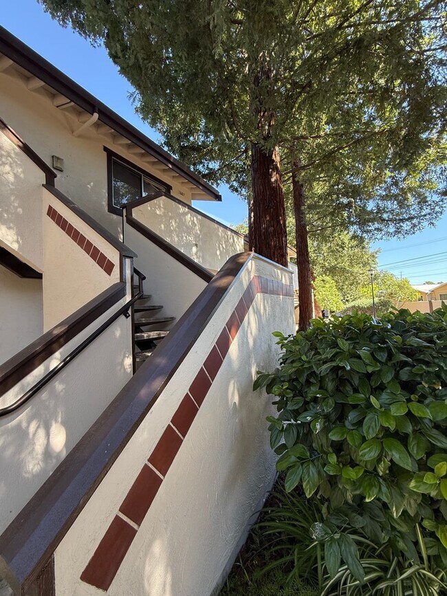 Building Photo - 2BD/2BA Condo in Gated Community | Private Balcony | Updated Interior - Santa Clara