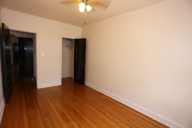 Building Photo - 2208 W Ainslie