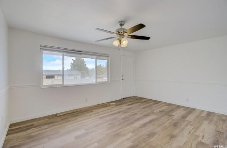 Upstairs living room - 776 E 400 N