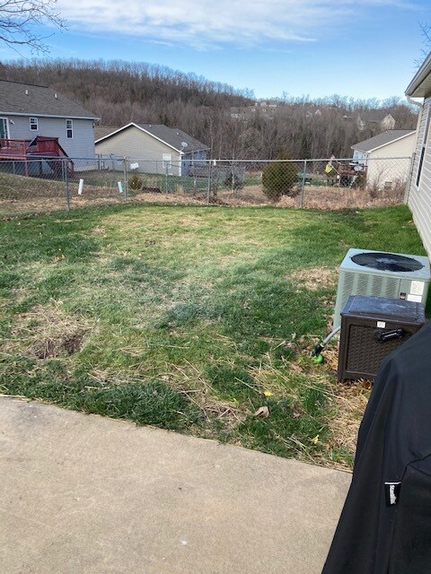 Building Photo - 20963 Honest Ln