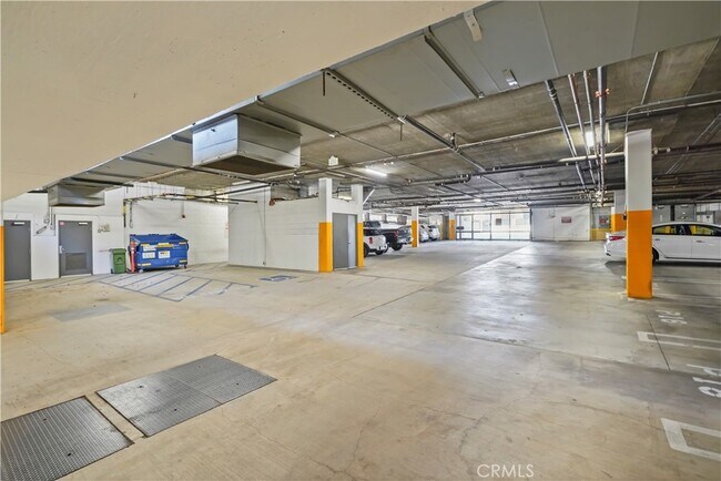 Building Photo - 11312 Huston St