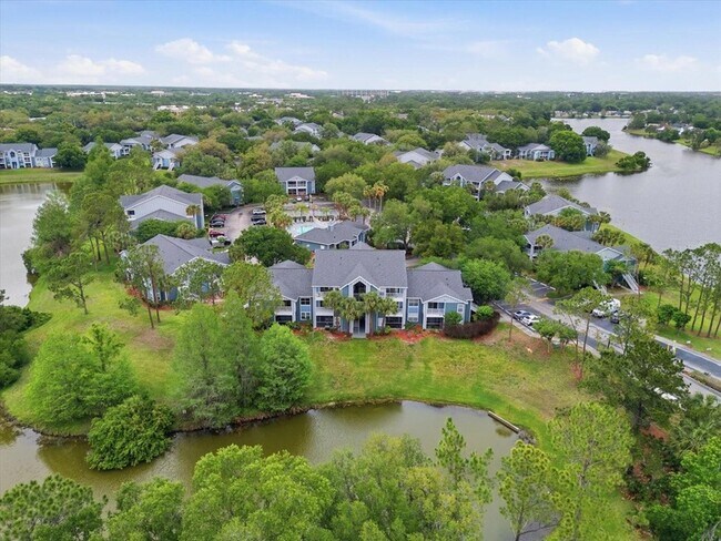 Building Photo - 2504 Grassy Point Dr