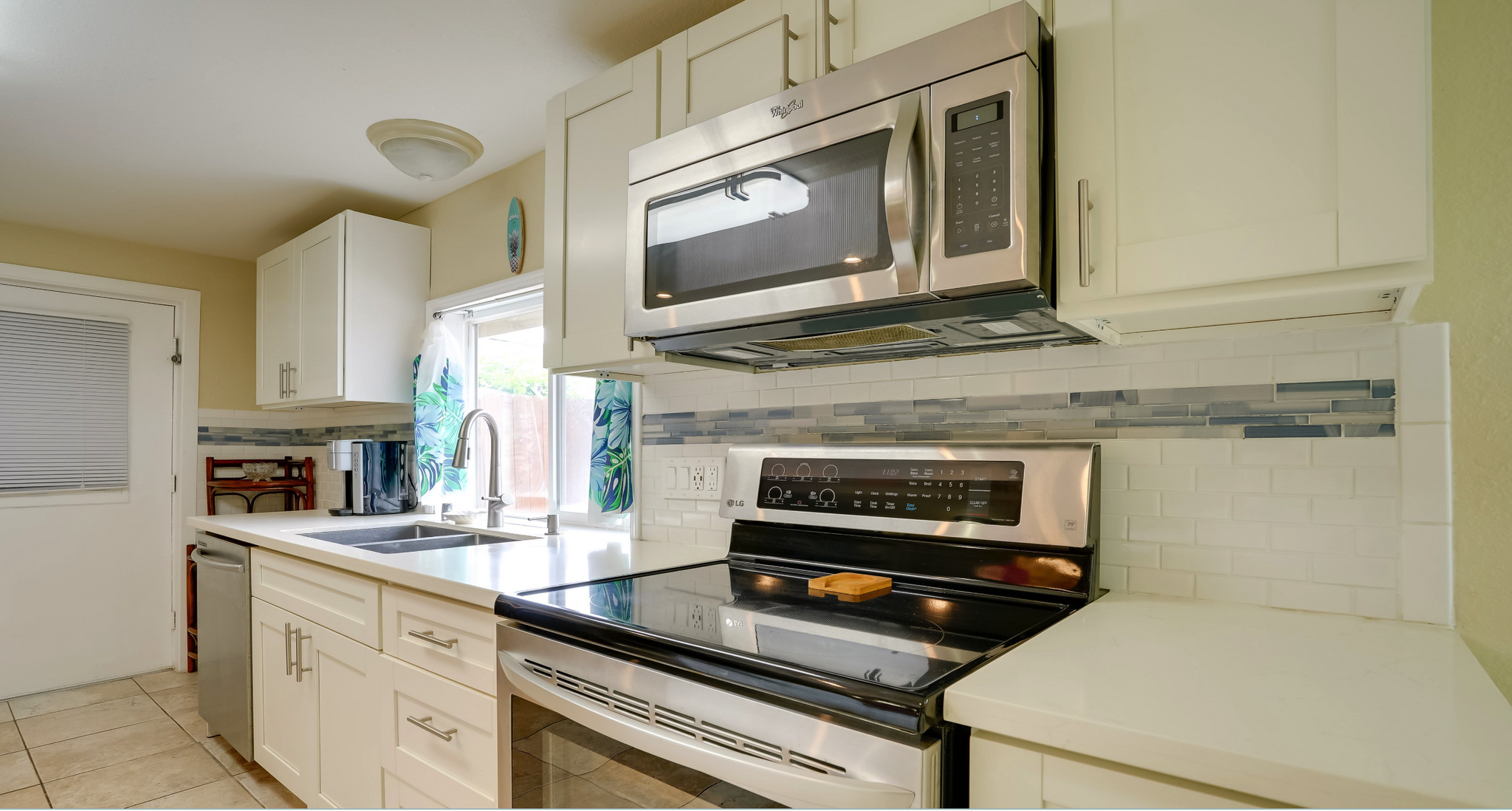 Building Photo - 2417 Nihi St
