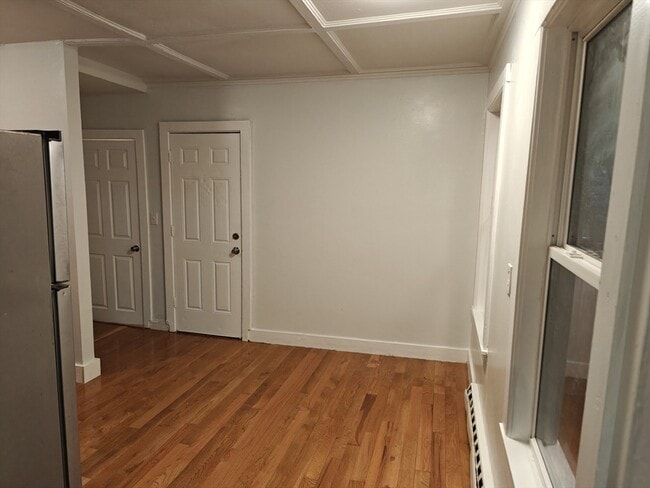 Building Photo - 11 Nelson St