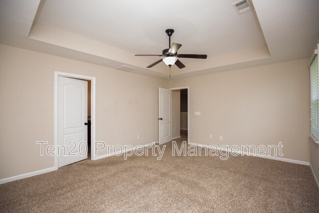 Building Photo - 4883 Wisteria Ln