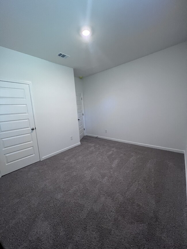 Building Photo - 6092 Knickerbocker Street