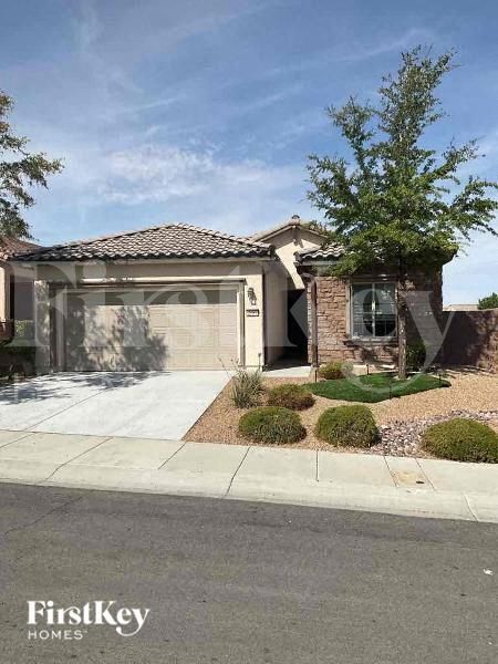 Primary Photo - 2585 Bechamel Pl