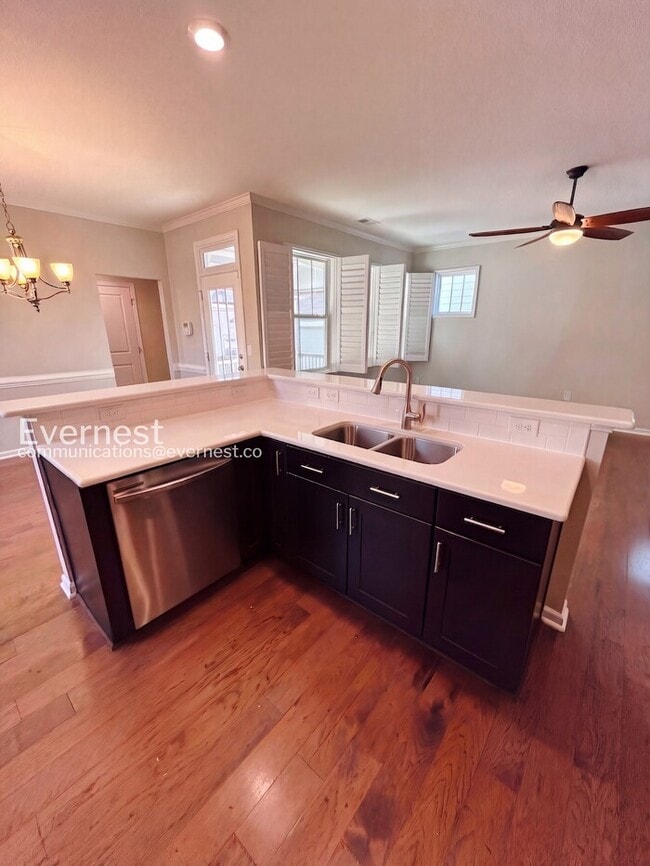 Building Photo - 2781 Milano Avenue