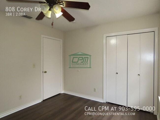 Building Photo - 808 Corey Dr