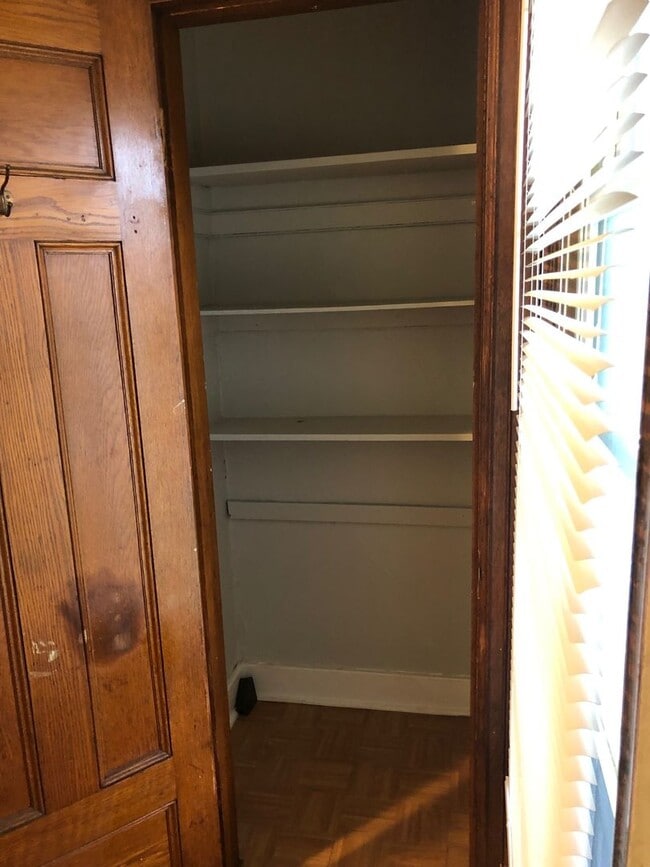 Building Photo - 291 Pearl St | Apt B | 2 BD/1 BA | Great L...
