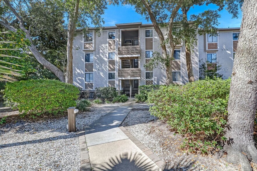 Building Photo - 2328 Sadler Rd