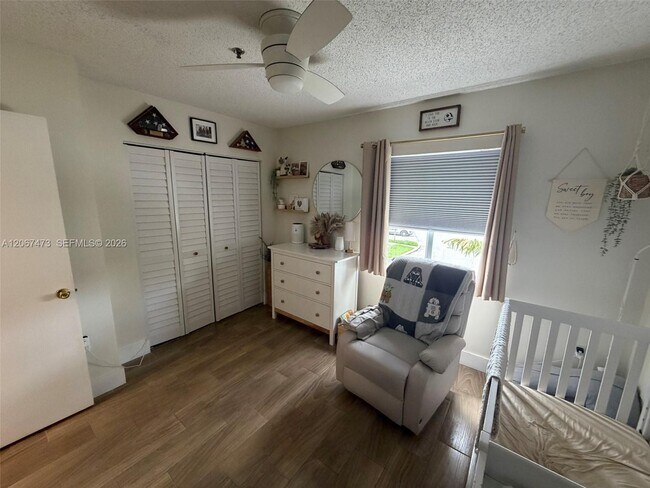 Building Photo - 128 Riviera Cir