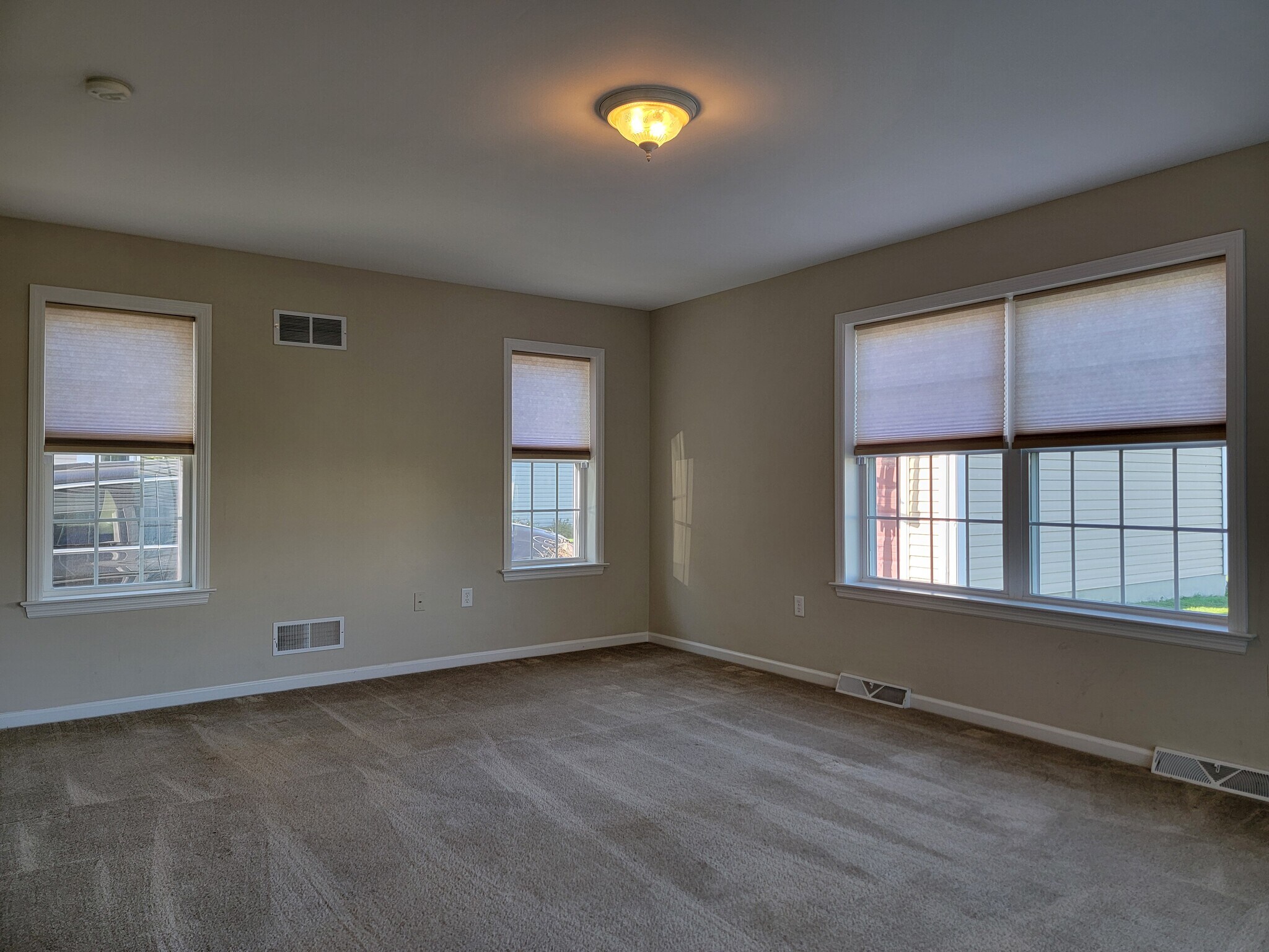 Building Photo - 709 Palmer Cir