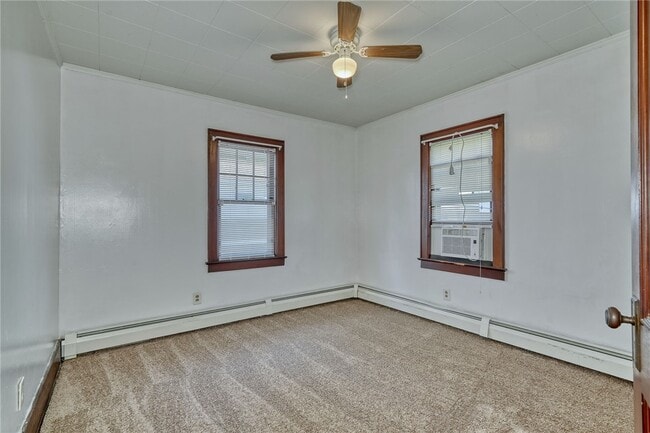 Building Photo - 4 Belford Dr