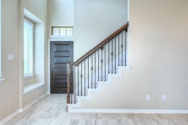 Building Photo - 8739 Tubelo Mill Dr
