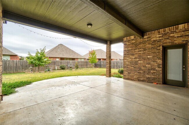 Building Photo - 6100 NW 154th St