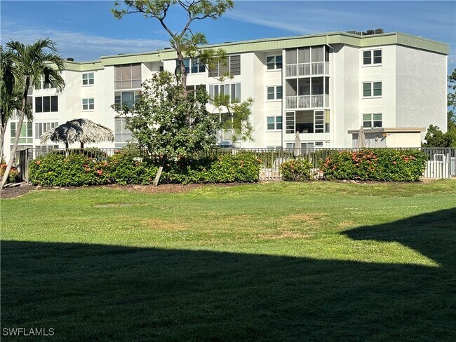 Building Photo - 1624 Pine Valley Dr