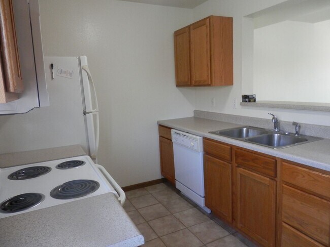 Building Photo - 5709-5711 Canaveral