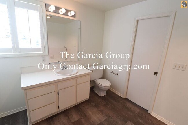 Building Photo - 1493 SW 66th Ave