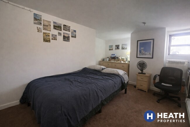 Building Photo - 168 Northampton St